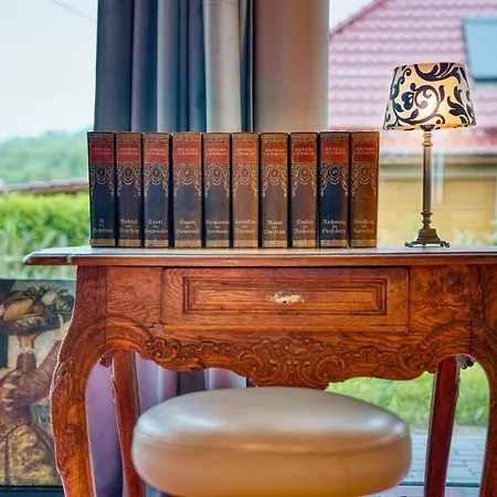 Apartman Mit Pool Little King, Little Dagobert