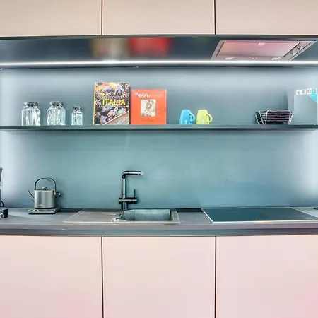 Mit Pool Little King, Little Dagobert Apartman *