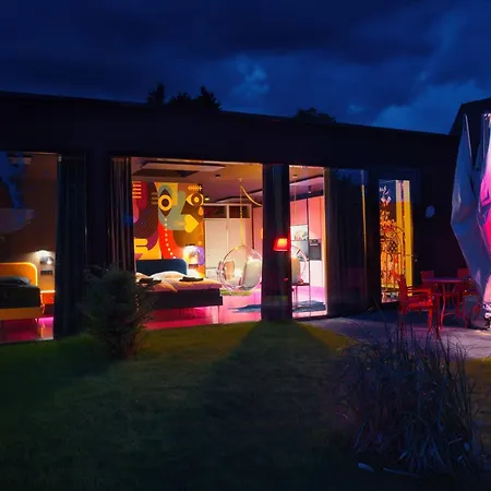 Mit Pool Little King, Little Dagobert Apartman