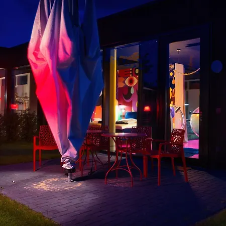 Mit Pool Little King, Little Dagobert Apartman Heimburg