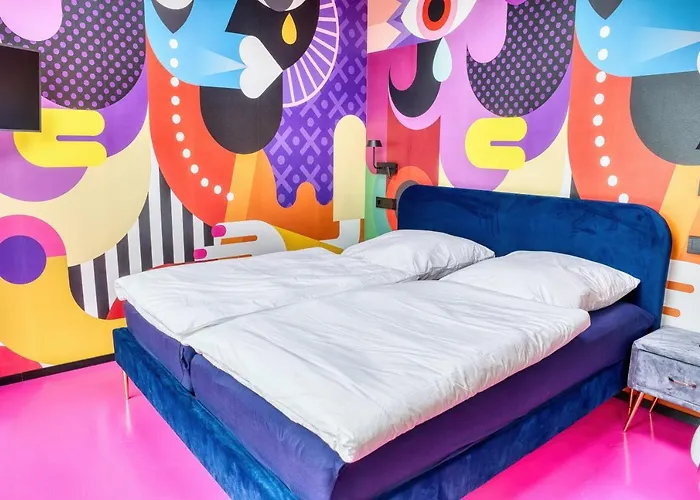 Mit Pool Little King, Little Dagobert Daire *