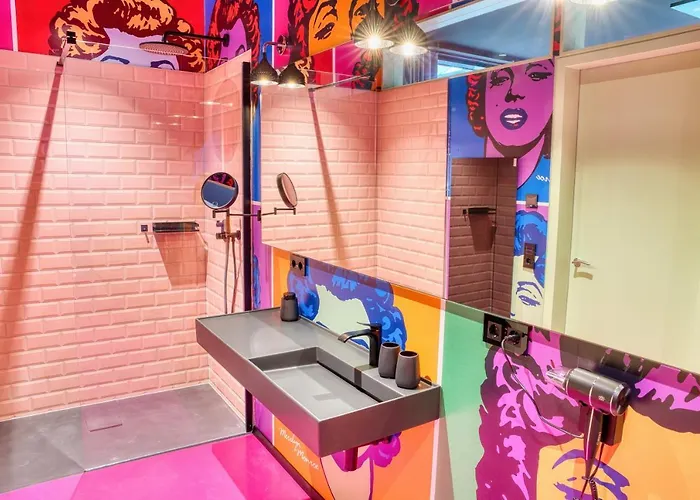 Mit Pool Little King, Little Dagobert Daire