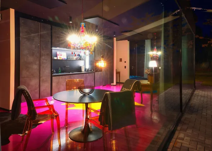 Daire Mit Pool Little King, Little Dagobert