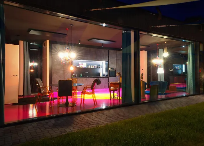 Mit Pool Little King, Little Dagobert Daire *